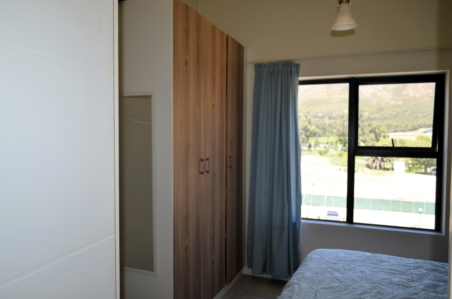 To Let 2 Bedroom Property for Rent in Admirals Park Western Cape